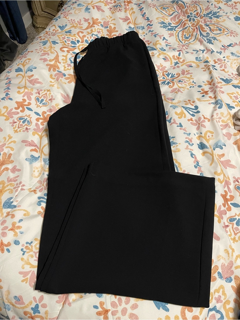 Aritzia Wilfred Black Straight-Leg Drawstring Pants